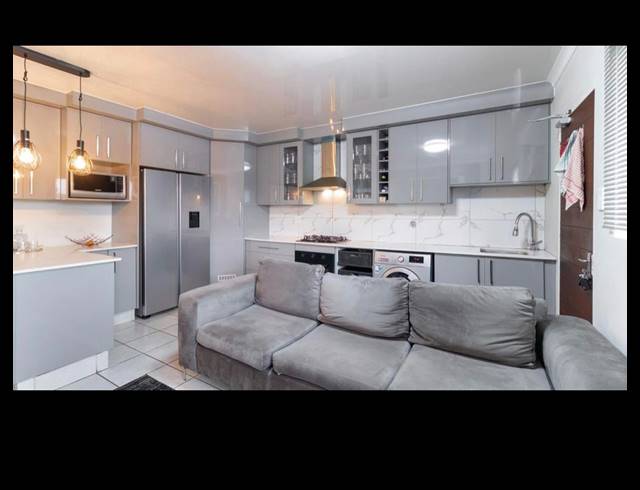 3 BEDROOM APARTMENT FOR SALE IN KENLEAF